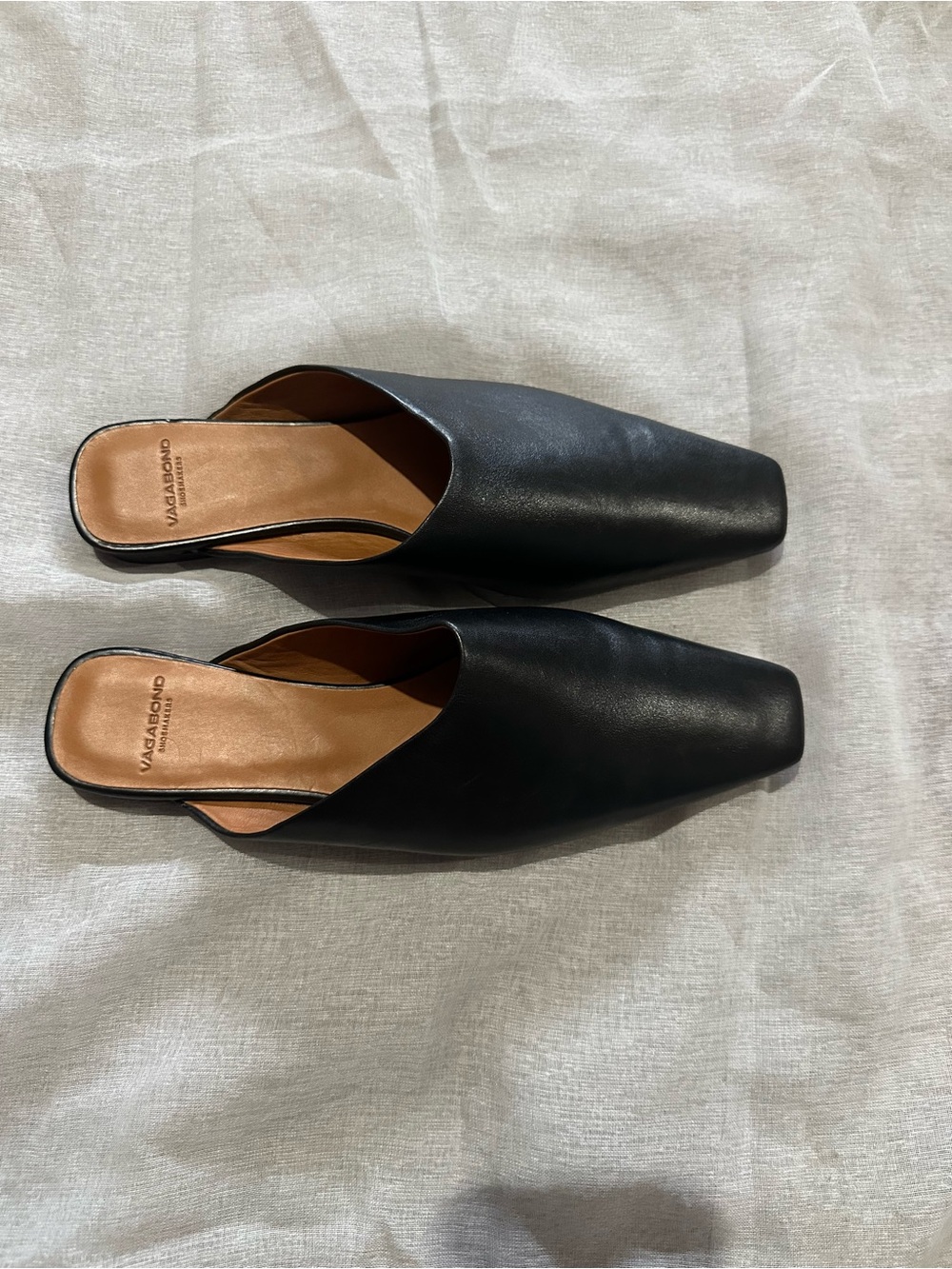 Vagabond Black Leather Square-Toe Slip Mules